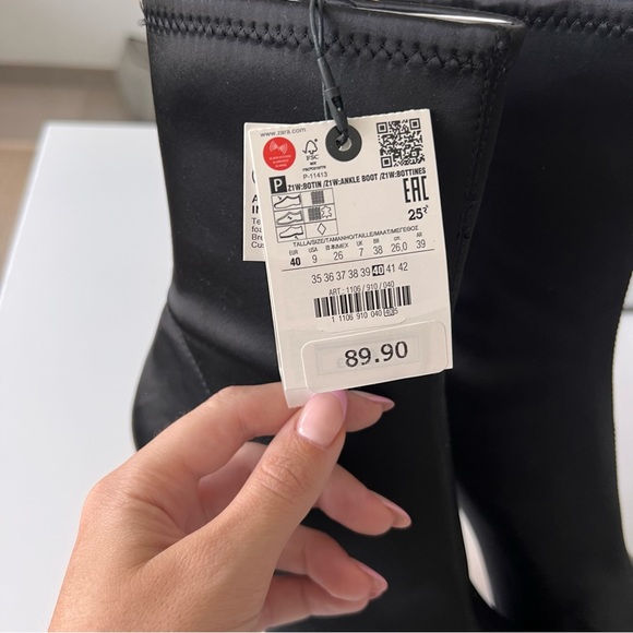 Zara Black Heel Ankle Boots - Picture 6 of 6